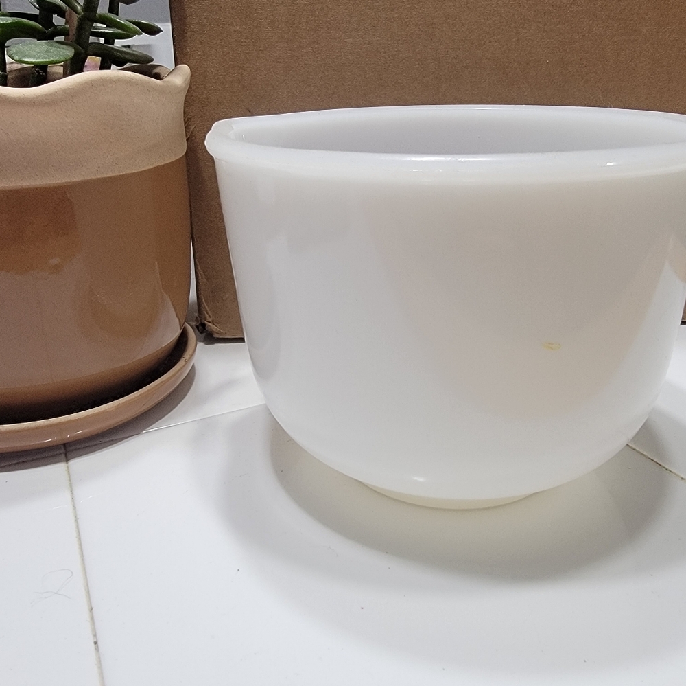 Glassbake for Sunbeam mixer milk glass bowl with spout